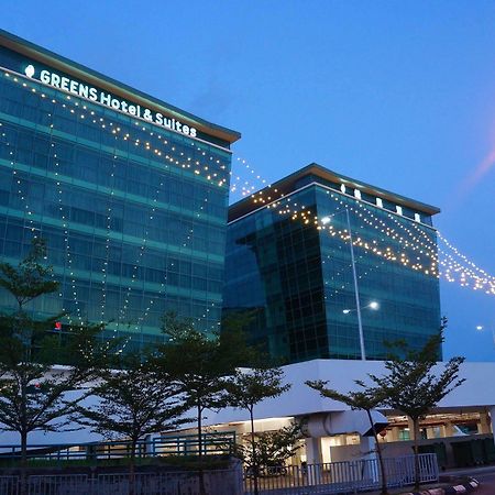 Greens Hotel & Suites Bintulu Bagian luar foto