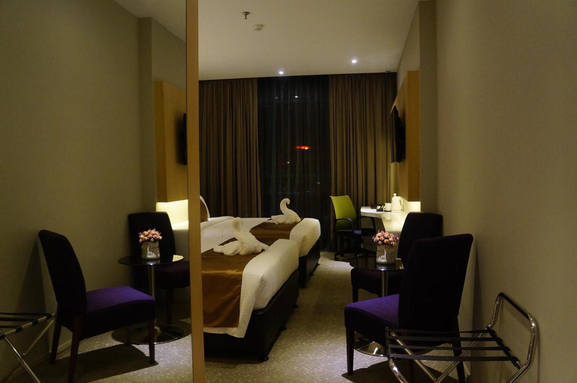 Greens Hotel & Suites Bintulu Ruang foto