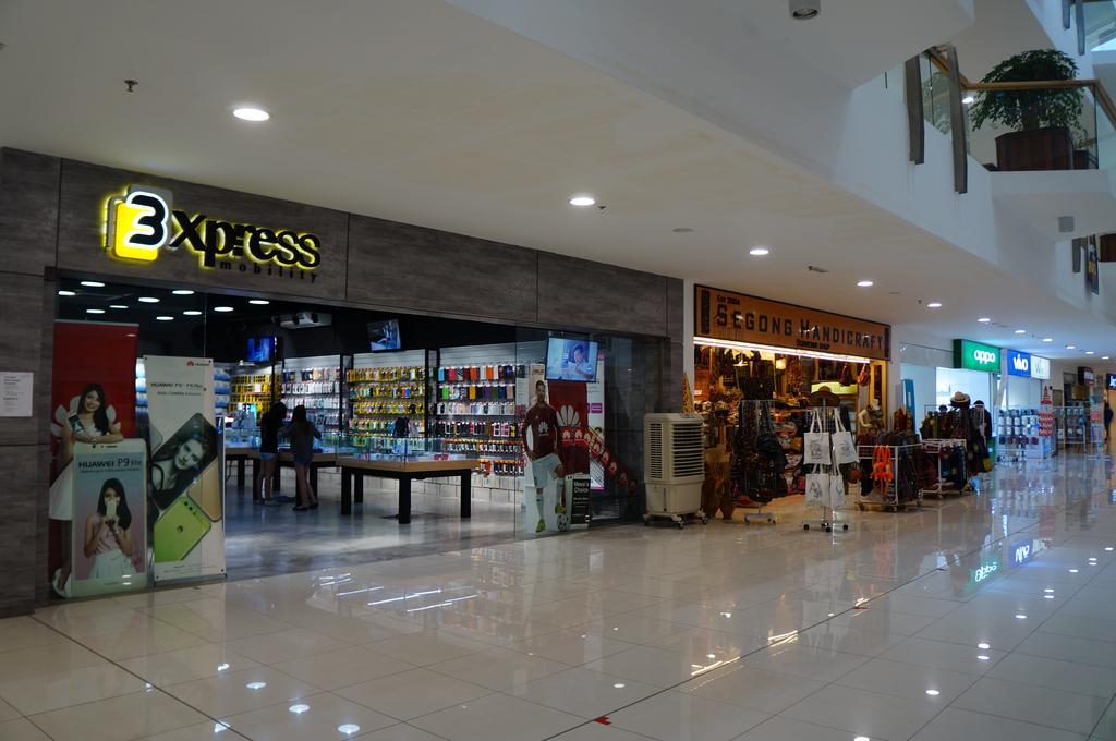 Greens Hotel & Suites Bintulu Bagian luar foto