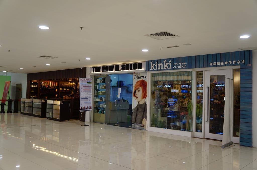Greens Hotel & Suites Bintulu Bagian luar foto