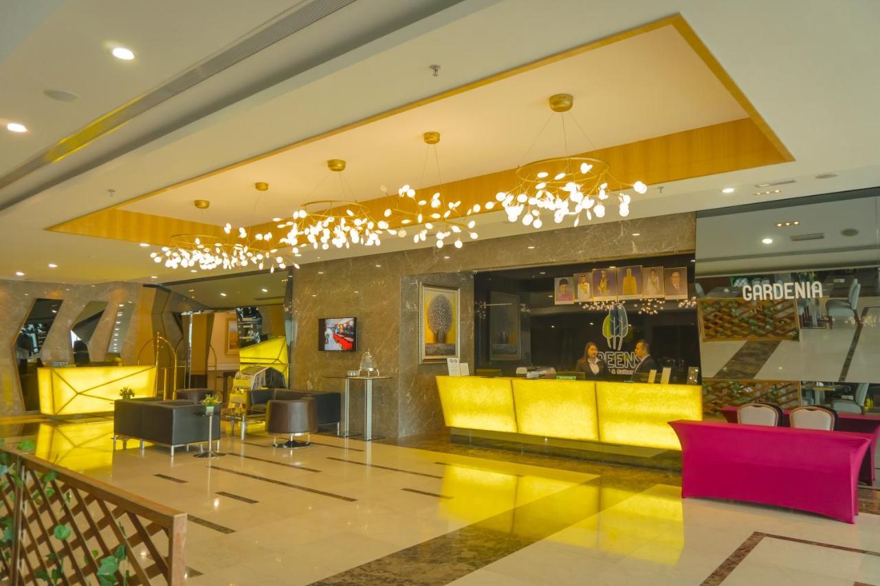 Greens Hotel & Suites Bintulu Bagian luar foto